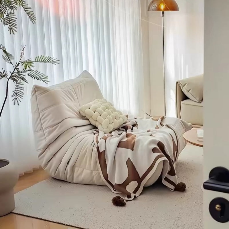 Caterpillar-shaped beanbag sofa, suitable for sleeping or lounging in the living room, balcony, or bedroom; single sofa.MM03